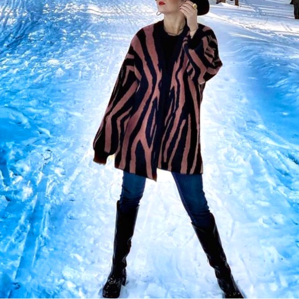 TAHARI OVERSIZED FUR CARDIGAN